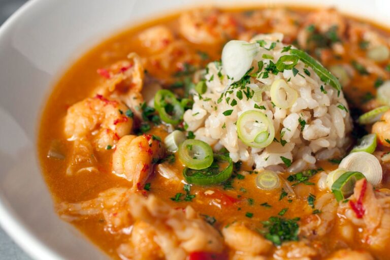 A New Insider’s Guide To The Best Food And Restaurants In New Orleans, From A Local