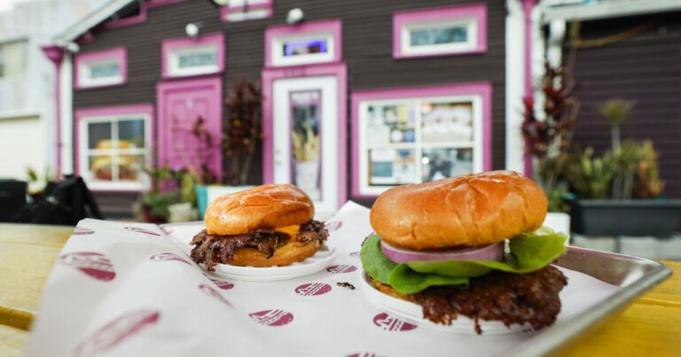 Popular Mid-City burger shop sets an opening date for its new Uptown takeout location
