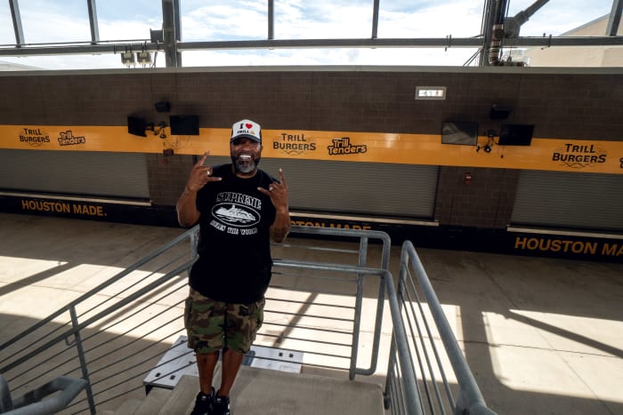 COOGS!!! First ever Trill Burgers x Trill Tenders location opens at University of