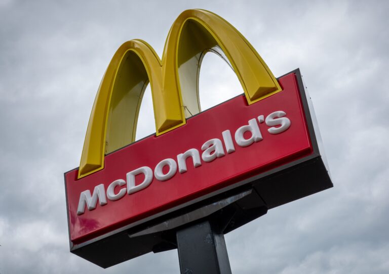 Man with 'hatchet-like object' injures 3 at Chicago McDonald's after not