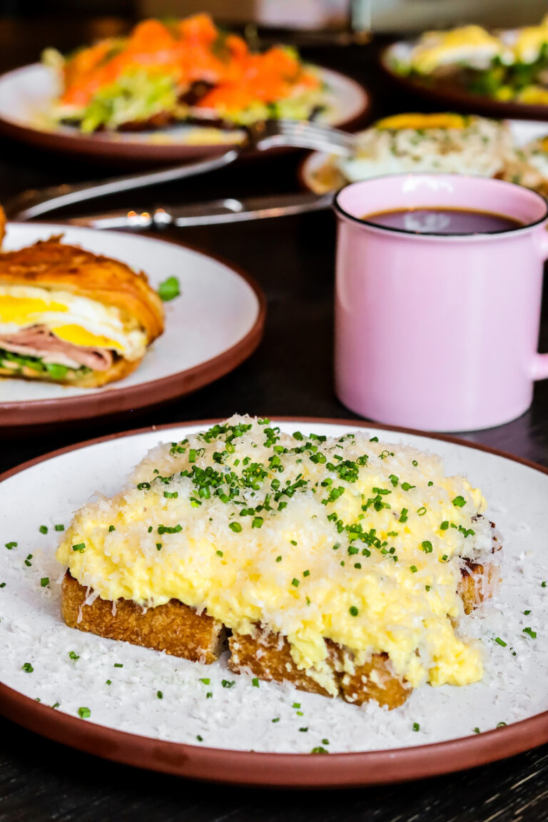 Daisies 2.0 Brings in Sunday Brunch, September 1