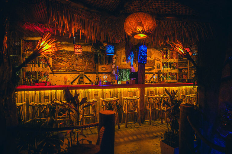 Houston Bar Moving Sidewalk Returns for Two Nights as a Galveston Pop-Up Event – Houston