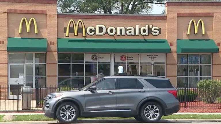 Man in Chicago McDonald’s accused of attacking 3 with ‘hatchet-like weapon’ after