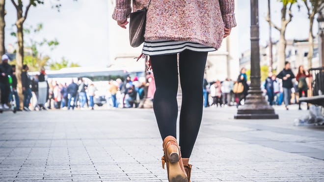 No leggings? North Carolina restaurant’s dress code draws attention